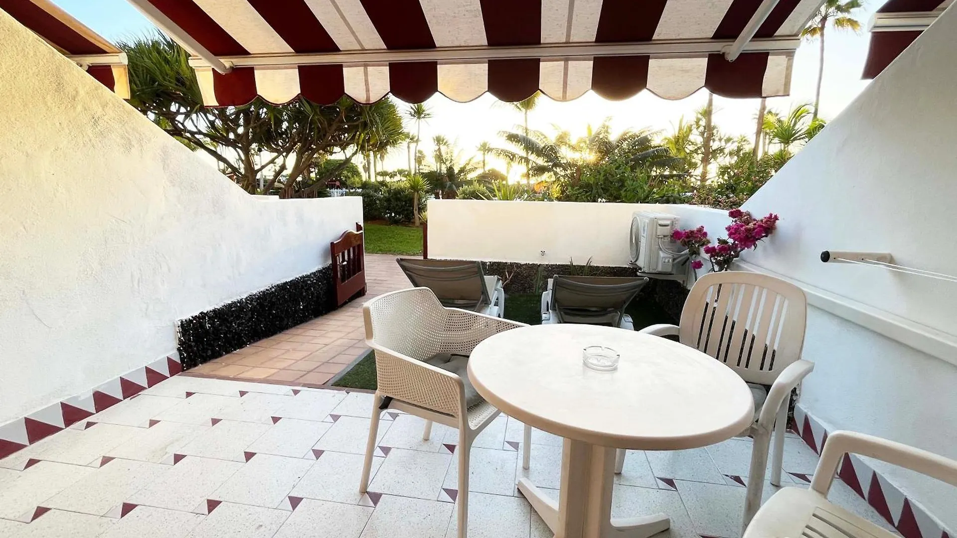 Apartament Prime Garden-View Studios Arona